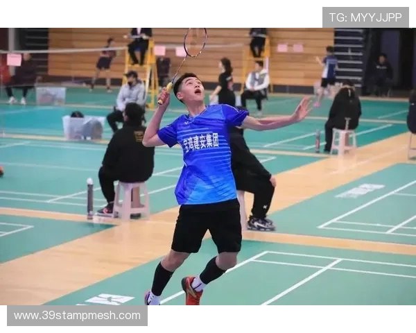 武汉羽毛球队心理素质揭秘：如何在赛场上保持冷静与专注