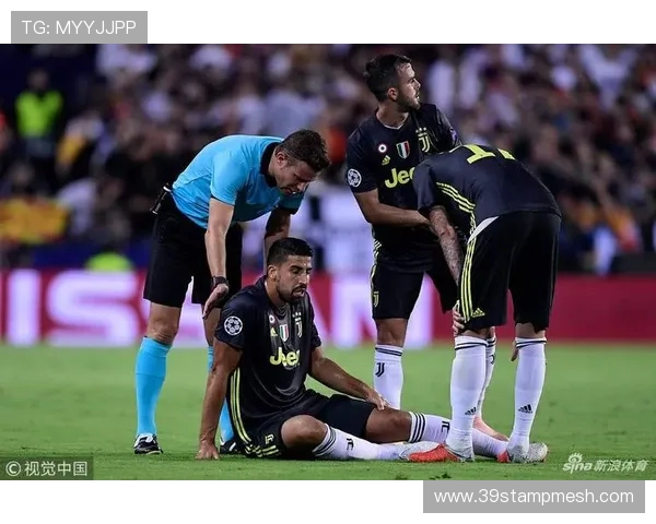 尤文图斯与巴伦西亚精彩对决比赛视频回顾与精彩瞬间分析