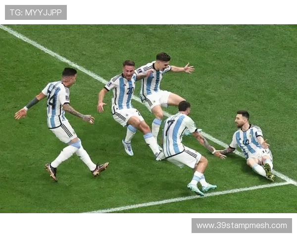 札帽冈萨与东京的激烈对决展现足球魅力与战术智慧的巅峰较量