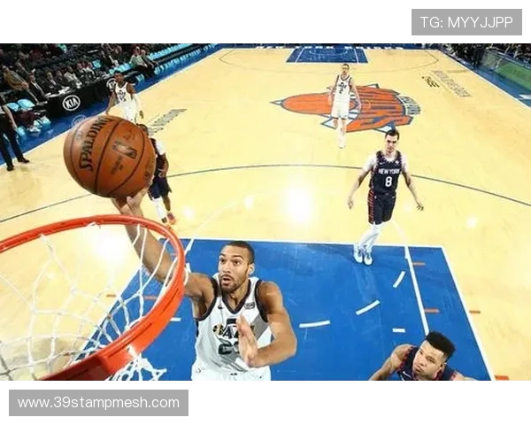 正直播火箭与雷霆激战正酣全场精彩瞬间不容错过 正直播火箭与雷霆激战正酣全场精彩瞬间不容错过