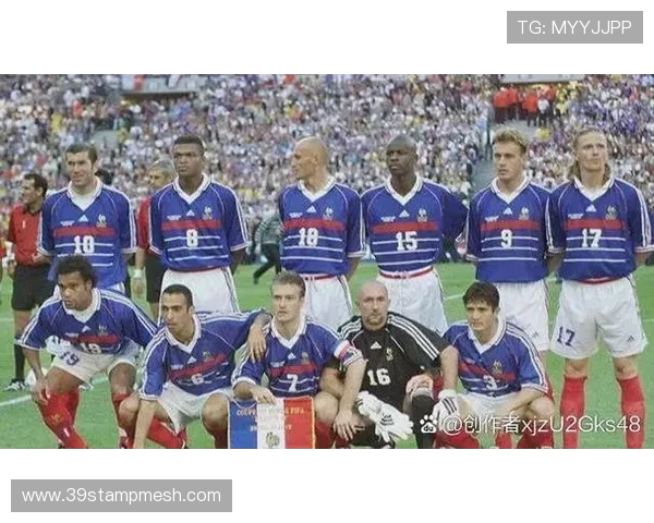 法国与美国比赛阵容分析及球员表现对比探讨 法国与美国比赛阵容分析及球员表现对比探讨