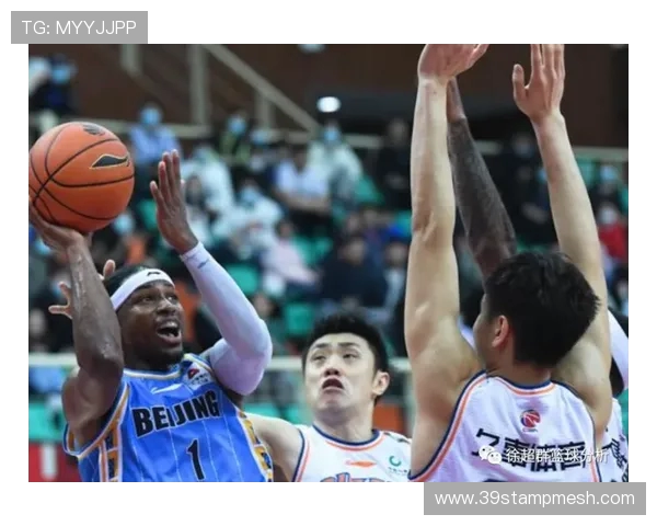 上海篮球队近期状态分析与未来比赛展望探讨 上海篮球队近期状态分析与未来比赛展望探讨